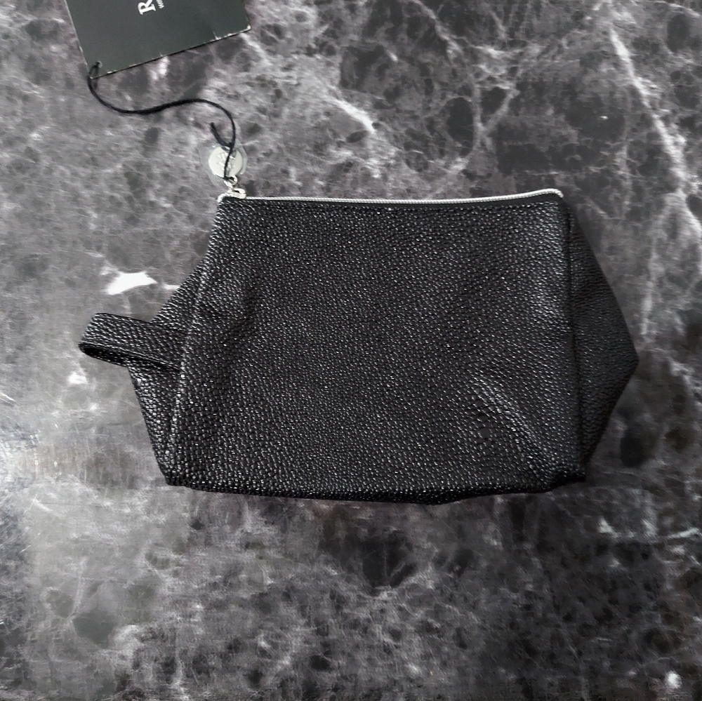ReVive Pouch